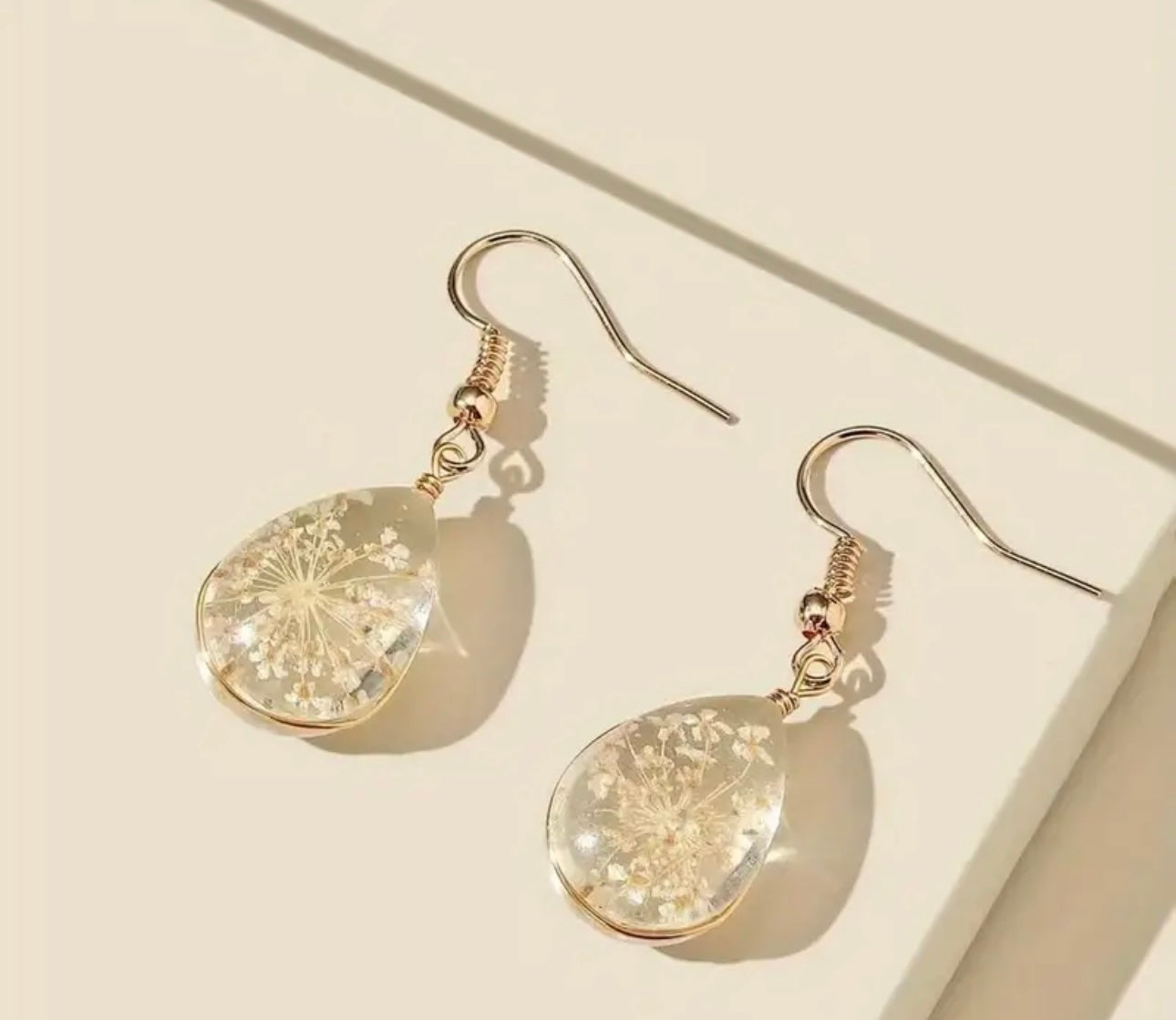 Tear Drop Flower Earrings